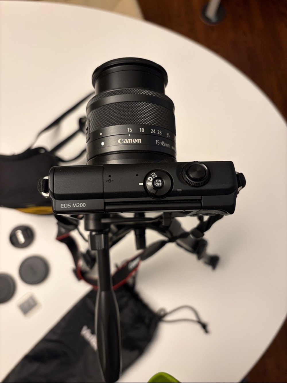 Canon EOS M200 Mirrorless Camera Bundle W/ Lens, Tripod, Extra Battery + Case - Picture 11 of 14